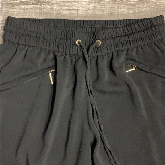 Dynamite Jogger - Picture 3 of 6